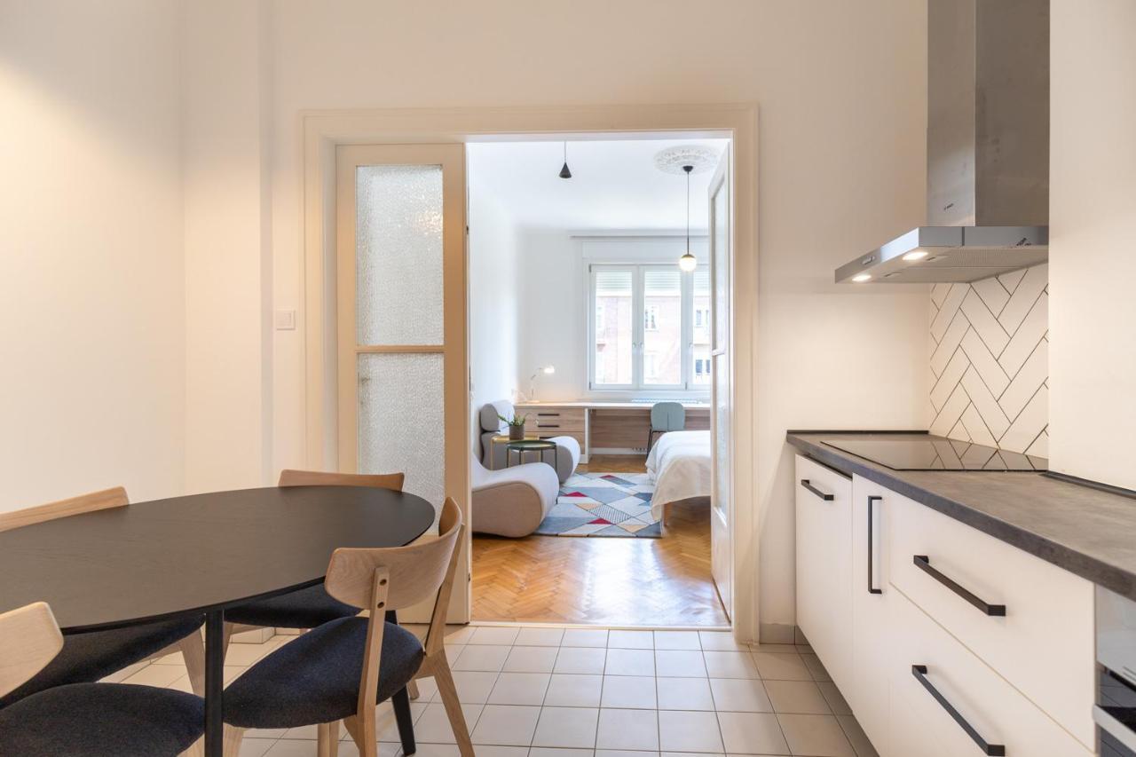 The Palm Springs Apartment 布达佩斯 外观 照片